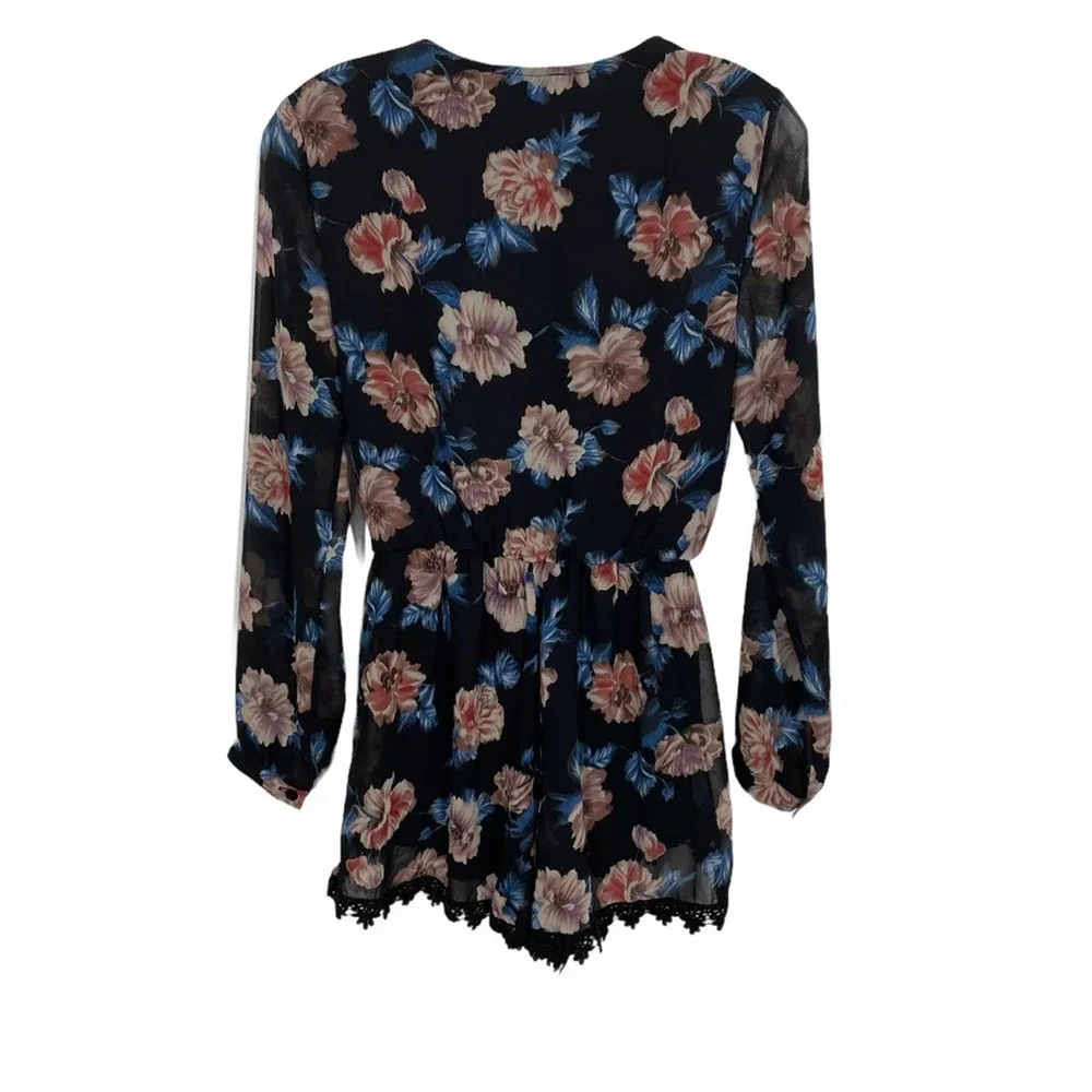 ASTR Floral Lace Trim Long Sleeve Romper Black XS - Picture 13 of 13
